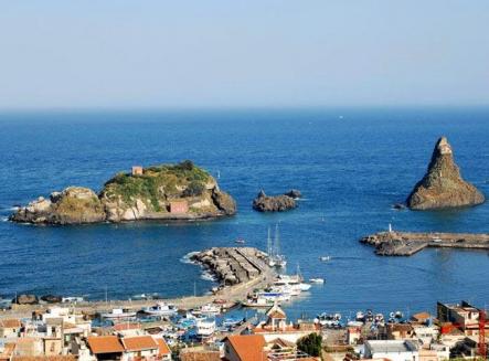 Hotel Eden Riviera i Acitrezza vid havet, Sicilien