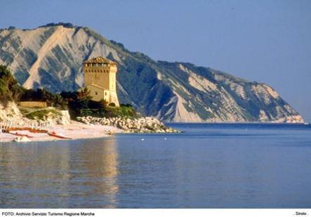 sirolo i marche i italien