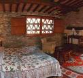 Casa mezzuola L�genheter p� olivg�rd i Chianti